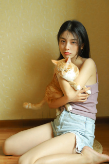 漂亮的女邻居3